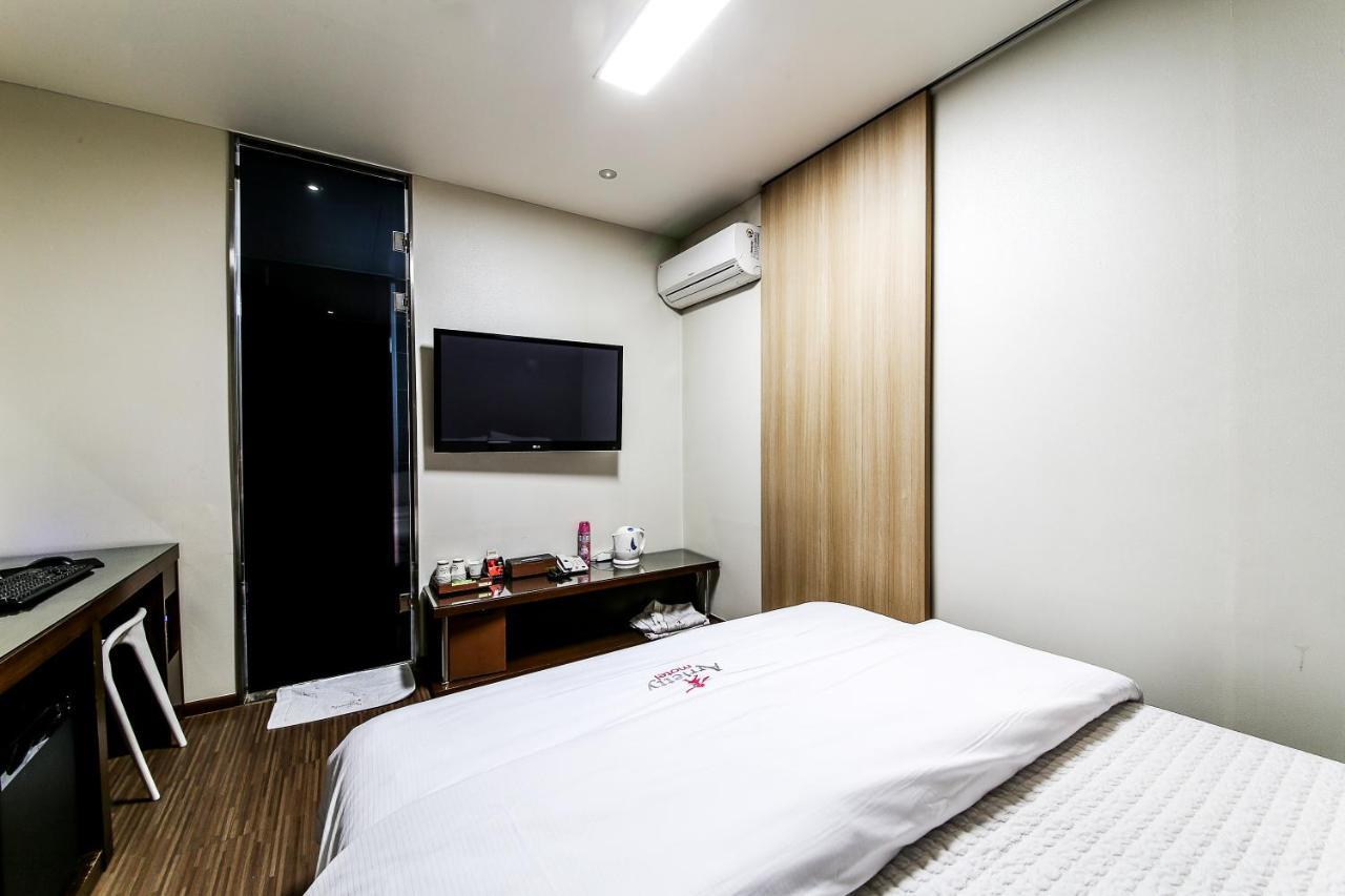 Gyeongju Arrietty Motel Esterno foto