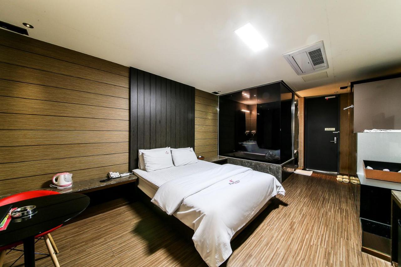 Gyeongju Arrietty Motel Esterno foto