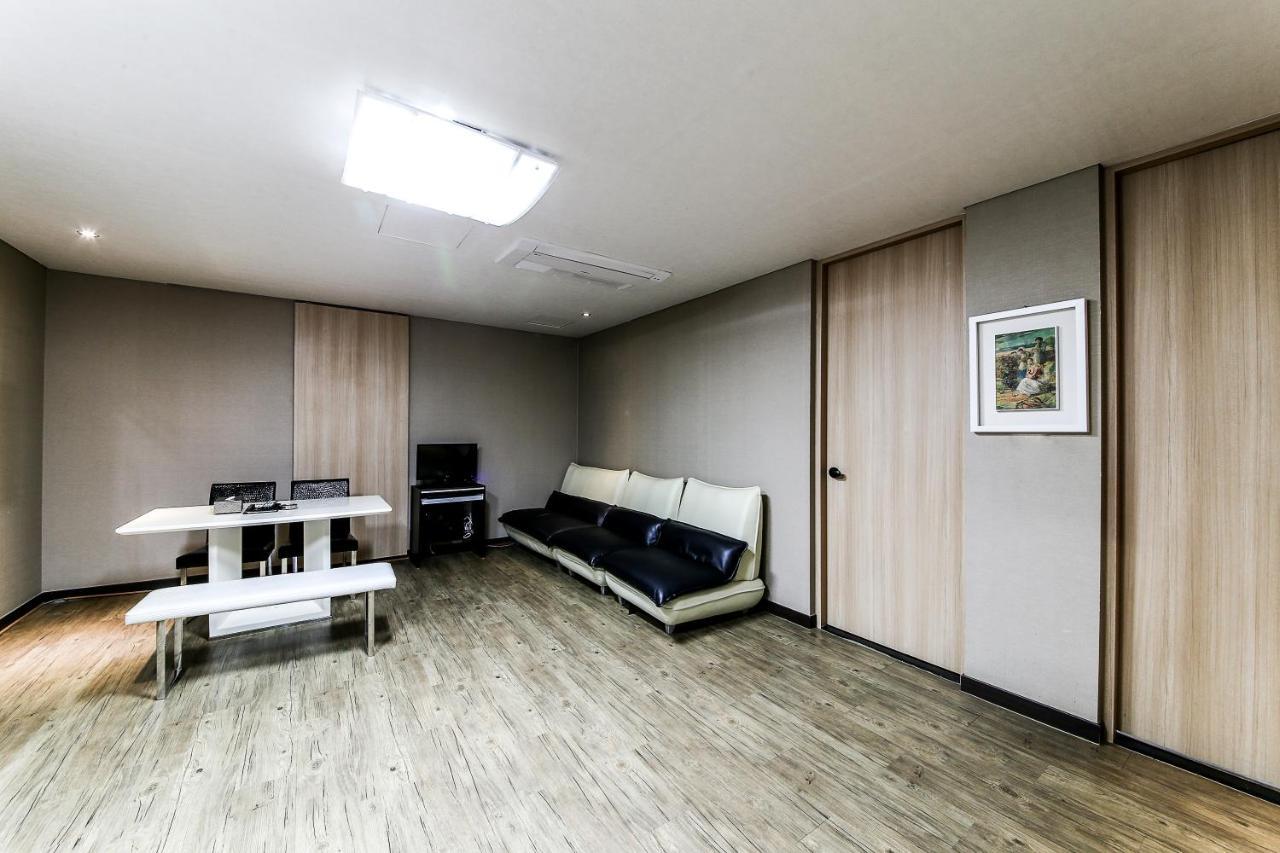 Gyeongju Arrietty Motel Esterno foto