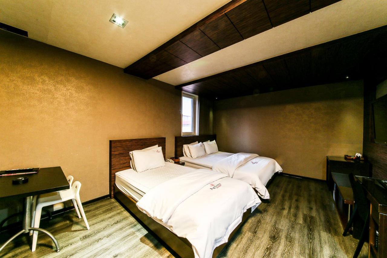Gyeongju Arrietty Motel Esterno foto