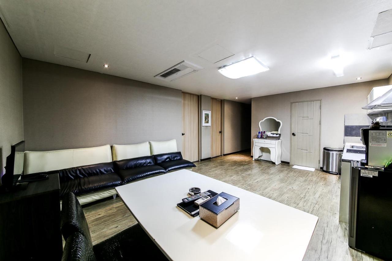 Gyeongju Arrietty Motel Esterno foto