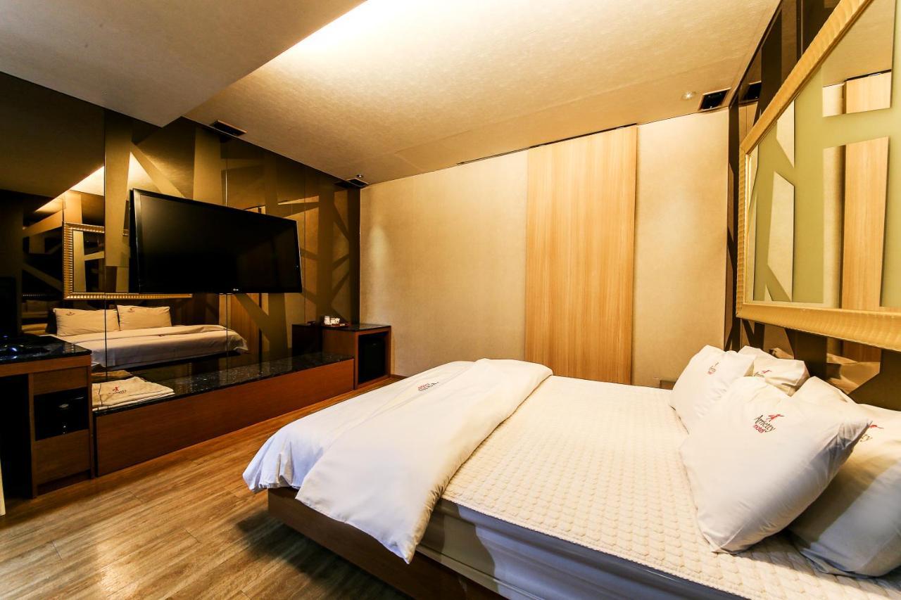 Gyeongju Arrietty Motel Esterno foto