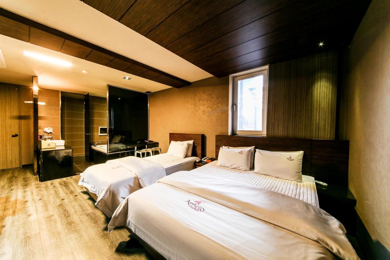 Gyeongju Arrietty Motel Esterno foto